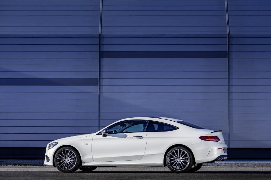  Mercedes-AMG C43 4Matic Coupe 2016 года  (фото 5 из 23)